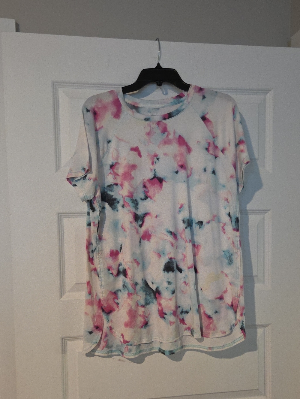 tek gear Women’s Short Sleeve Tie-Dye Tee in Pink & Blue